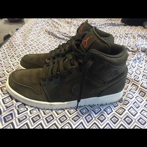 Suede & leather green Jordan’s